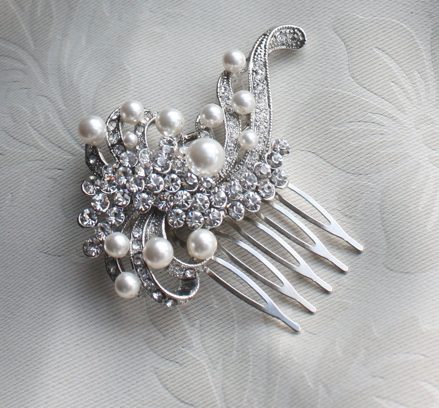 Vintage Inspired Bridal Hair Comb: Swarovski Crystal Pearl Wedding Headpiece