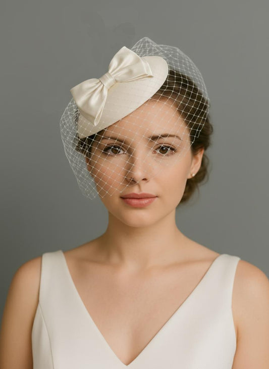 Vintage Tear-Drop Mini Hat with Birdcage Veil – Satin Bow & French Netting